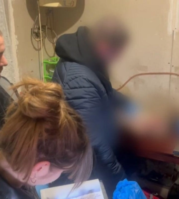 Мертвый ребенок в морозильной камере — в Одессе суд взял под стражу родителей убитого мальчика