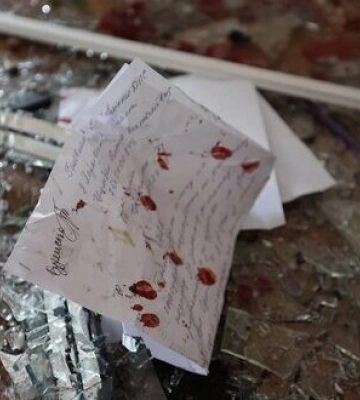 Удар РФ по Ізюму: поранена дитина у важкому стані, загиблим жінкам було 18 та 19 років, одна із них була вагітна. ФОТОрепортаж