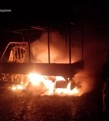Вражеский дрон попал в грузовой автомобиль на Днепропетровщине, погиб человек, - ГСЧС. ФОТО