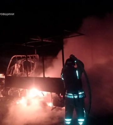 На Синельниківщині чоловік загинув у власній автівці під час ворожого обстрілу