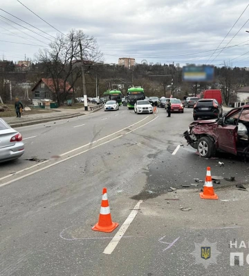 Поліція Житомирщини розпочала провадження за фактом ДТП, в якій постраждали три жінки. ФОТО