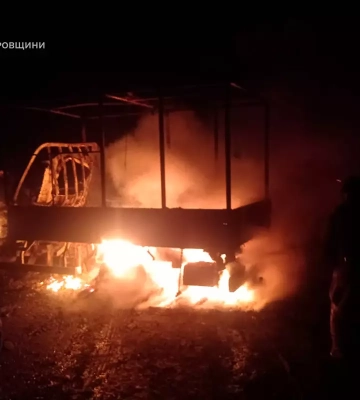 На Дніпропетровщині ворожий дрон влучив у вантажівку: є загиблий та поранений, - ДСНС