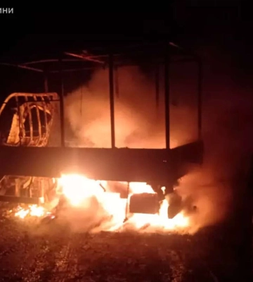 На Дніпропетровщині ворожий дрон влучив у вантажівку: є загиблий та постраждалий