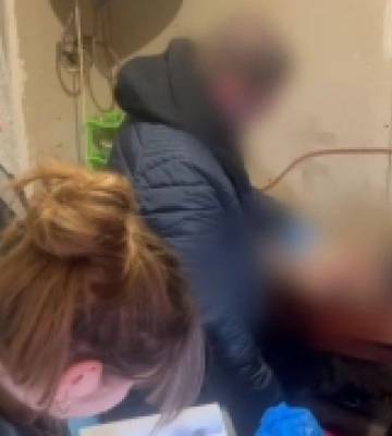 В Одесі матір зі співмешканцем залишили дитину без допомоги лікарів, а після її смерті тіло сховали в морозильнику