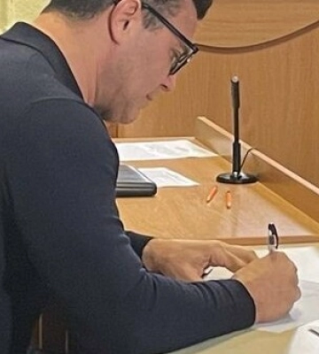 Власною персоною: нардеп Микола Тищенко дібрався до Дніпра