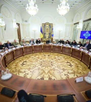 Президент провів засідання РНБО: стали відомі перші деталі