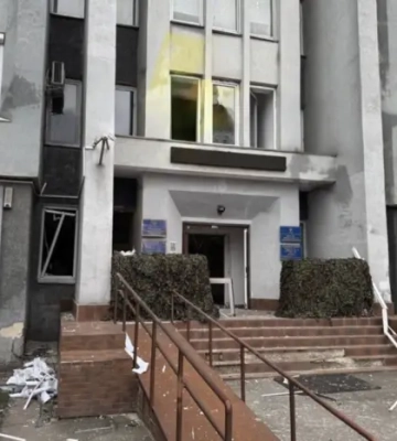 Приніс вибухівку до ТЦК Рівного: росіяни дистанційно підірвали свого агента, постраждали військові