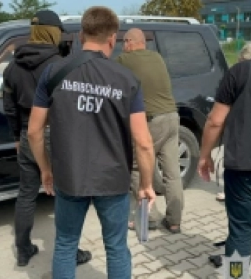 На Львівщині судитимуть трьох продавців зброї і боєприпасів
