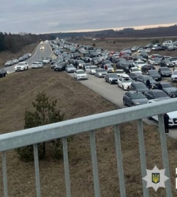 Поліцейські встановили організаторів нелегальних автоперегонів поблизу Тернополя