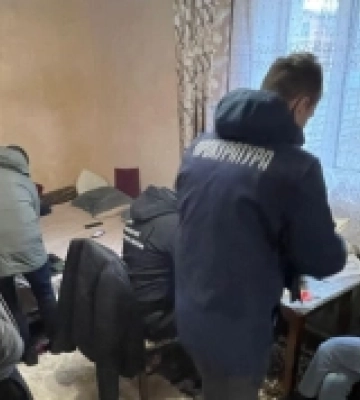 В Україні викрили міжрегіональну групу, яка налагодила масове виробництво та продаж фальшивих документів