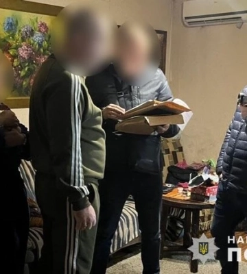 У Дніпрі злочинне угрупування захопило аптеку через відмову власників їм платити