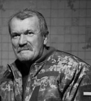 На Волині попрощалися із загиблим на Харківщині воїном Анатолієм Карпуком