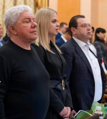 72-летний ведущий &quot;Джентльмен-шоу&quot; Филимонов сложил депутатские полномочия
