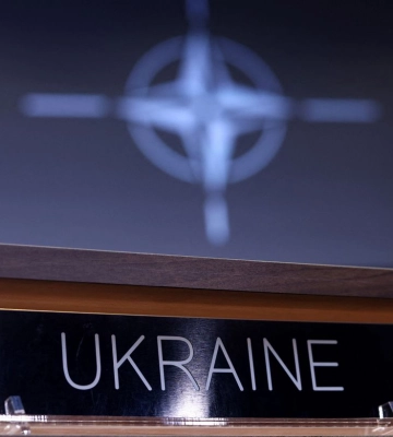 Как украинцы относятся к вступлению в ЕС и НАТО: данные опроса
