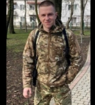На Волині попрощалися із загиблим на Харківщині воїном Анатолієм Карпуком