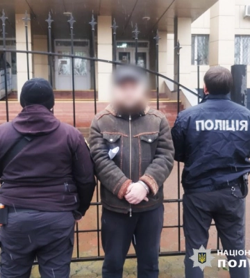 В Одесі чоловік ножем двічі вдарив знайомого