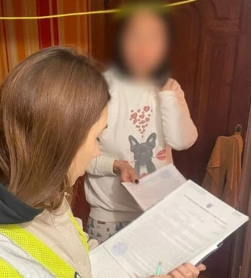 Привласнили близько 1 млн грн з рахунків померлих — у Києві судитимуть приватного нотаріуса та трьох її спільників
