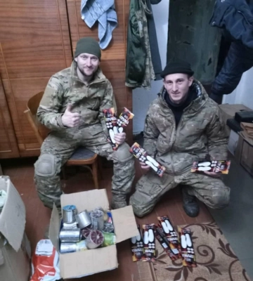 «Вони ж усі наші»: як восьмикласниця з Волині невпинно підтримує військових