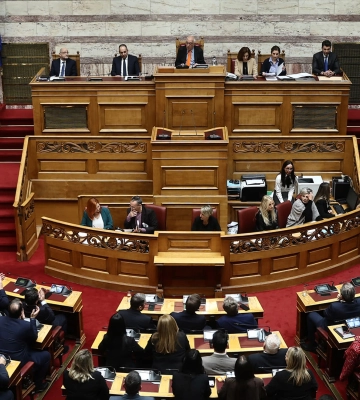 Парламент Греції не спромігся обрати президента і з третьої спроби