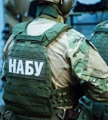 Земельні війни розпочалися? У &quot;смотрящєго&quot; за Києвом Дениса Комарницького НАБУ проводить обшуки