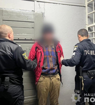 На Закарпатті чоловік напав із ножем на дружину брата