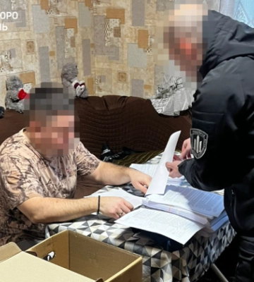 ДБР викрило посадовців, які розікрали понад 100 млн грн на закупівлі дров для ЗСУ