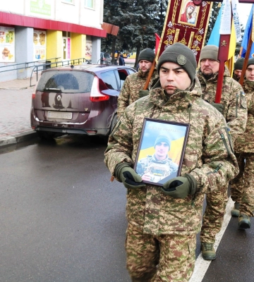 На Волині попрощалися з молодим воїном Ігорем Доманським
