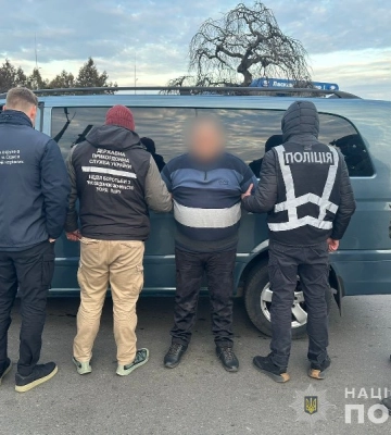 На Одещині іноземець незаконно переправляв військовозобов’язаних чоловіків через державний кордон