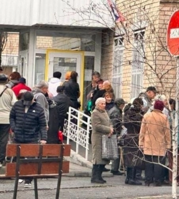 Оккупанты в Мелитополе придумали новую очередь в пенсионный фонд
