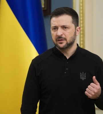 Зеленский раскритиковал нардепов за частые командировки