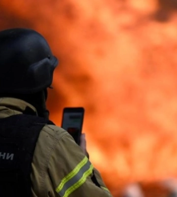 На Київщині після атаки дронів виникла пожежа у Броварському районі