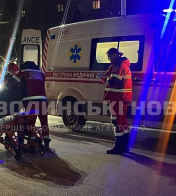 Повідомили, у якому стані госпіталізували жінку, яку в Луцьку збила автівка