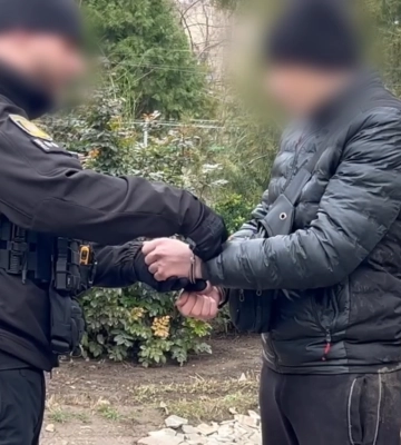 В Одесі затримали подружню пару, яка збувала наркотики через «закладки»