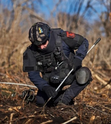 На Харківщині 10-річний хлопчик загинув від вибуху невідомого предмета