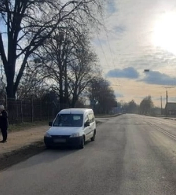 У Луцьку під колесами автівок опинилися школяр та пенсіонерка