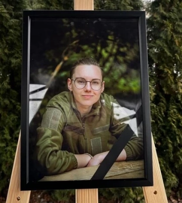 Кремація була зупинена в останню мить. У Києві поховали білоруську доброволицю Марію Зайцеву Кремація була зупинена в останню мить. У Києві поховали білоруську доброволицю Марію Зайцеву