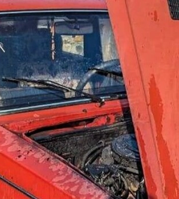 На Львівщині спалахнули автівка та автобус: рятувальники приборкали вогонь