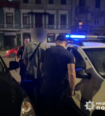 Перед судом постане одесит, який побив літнього чоловіка та залишив його без свідомості під парканом