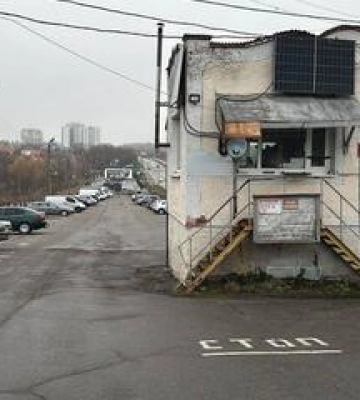 У Полтаві триває скандал і судова тагянина навколо власності автостоянок