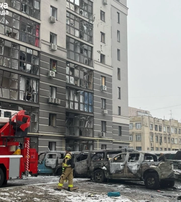 Вночі на Сумщині зафіксували 7 вибухів: у Сумах – удар шахедом у житловому кварталі