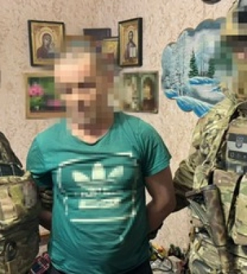 Коригував авіаудари по Слов’янську та хотів втекти до рф: затримано агента російського гру