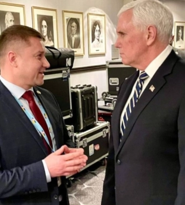 Олександр Третяк зустрівся з Майком Пенсом у Вашингтоні