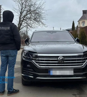 Депутата в Кривом Роге подозревают в организации схемы хищения средств, выделенных на ремонт поврежденного вследствие обстрелов&amp;hellip;