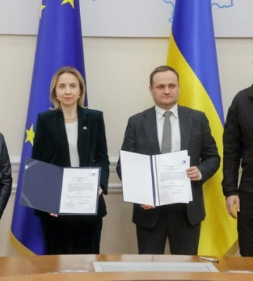 Україна та Європейський інвестиційний банк уклали важливі угоди: деталі