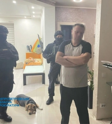 Депутата в Кривом Роге подозревают в организации схемы хищения средств, выделенных на ремонт поврежденного вследствие обстрелов имущества. Видео