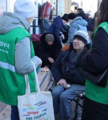 У Львові через похолодання посилили патрулювання для допомоги бездомним 
