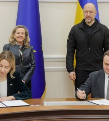 Угоди із Європейським інвестиційним банком, обшуки у соратників Кличка. Головне за 10 лютого Угоди із Європейським інвестиційним банком, обшуки у соратників Кличка. Головне за 10 лютого