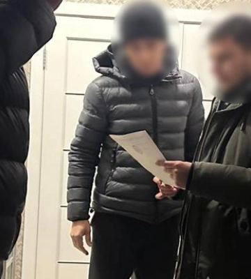 У Кривому Розі угруповання на чолі з місцевим депутатом привласнило 2,5 млн грн на ремонті пошкоджених будівель