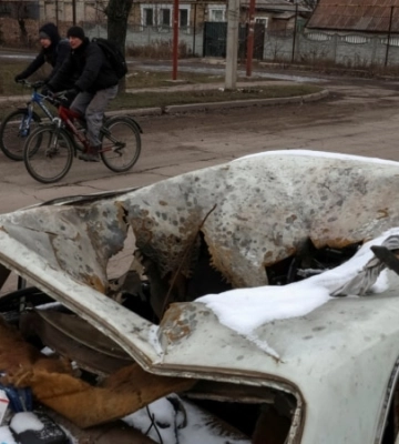 У Херсонській області двоє цивільних постраждали через підрив на російських мінах
