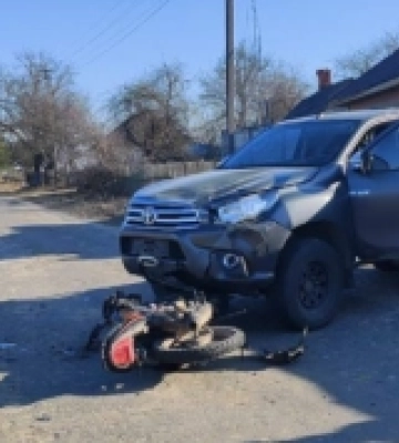 У селі Угли збили двох підлітків на мотоциклі